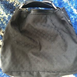 Gucci- EUC Black Horsebit Hobo Bag.